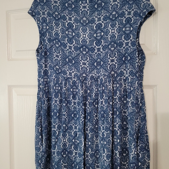 Vanessa Virginia Anthropologie button front flowy tunic Blue lace trim - Picture 4 of 4